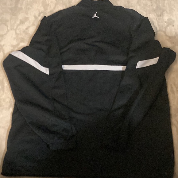 Jordan black zip up jacket - Picture 3 of 5